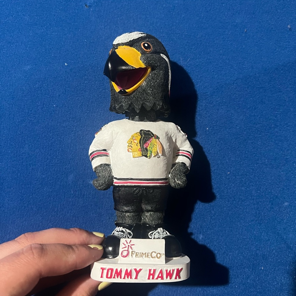 Vintage 2002 Chicago Black Hawks Tommy Hawk Mascot SGA Bobblehead